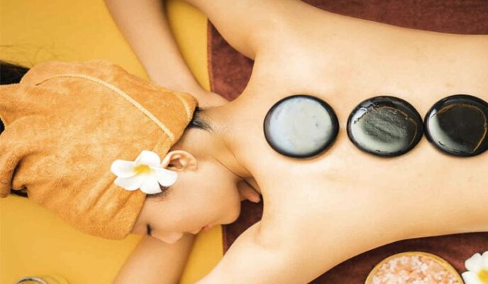 Massage Đá Nóng Tại Nhà